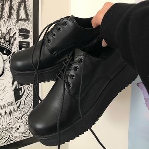 Ramita Class Platform Shoes